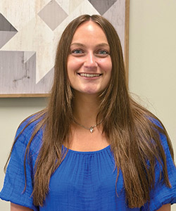 Photo of Cassidy Carter, a personal banker, at BankTennessee's Gallatin office.